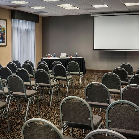 Holiday Inn Express & Suites Laurel Lakes By Ihg Zewnętrze zdjęcie