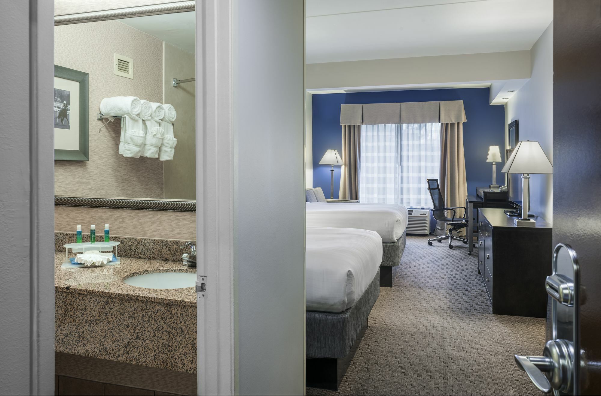 Holiday Inn Express & Suites Laurel Lakes By Ihg Zewnętrze zdjęcie